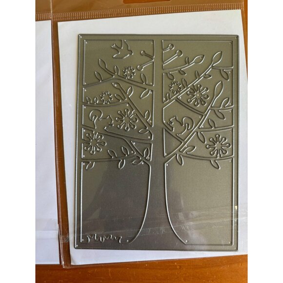 Set Of 4 IO Stamps Craft Dies - Owl Frame Fall Leaf Tree Window & Serendipity Se - Picture 9 of 12